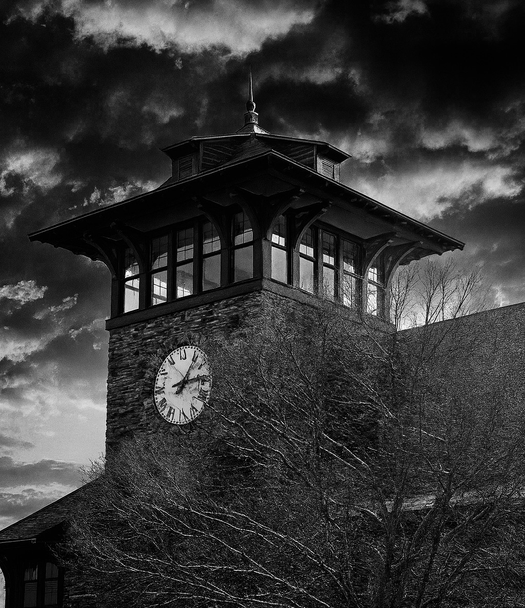 FBI Agents Sweep Hoover’s Ross Bridge in Drug Investigation