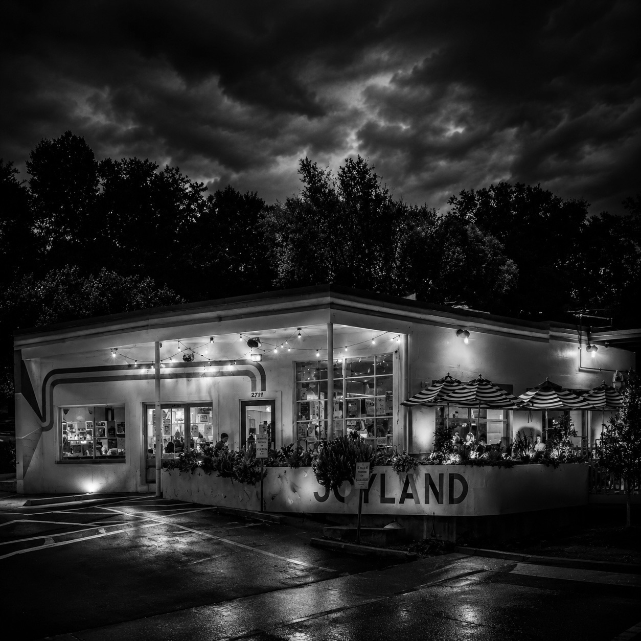 Joyland Closure Renews Questions about Avondale Site’s Restaurant Turnover